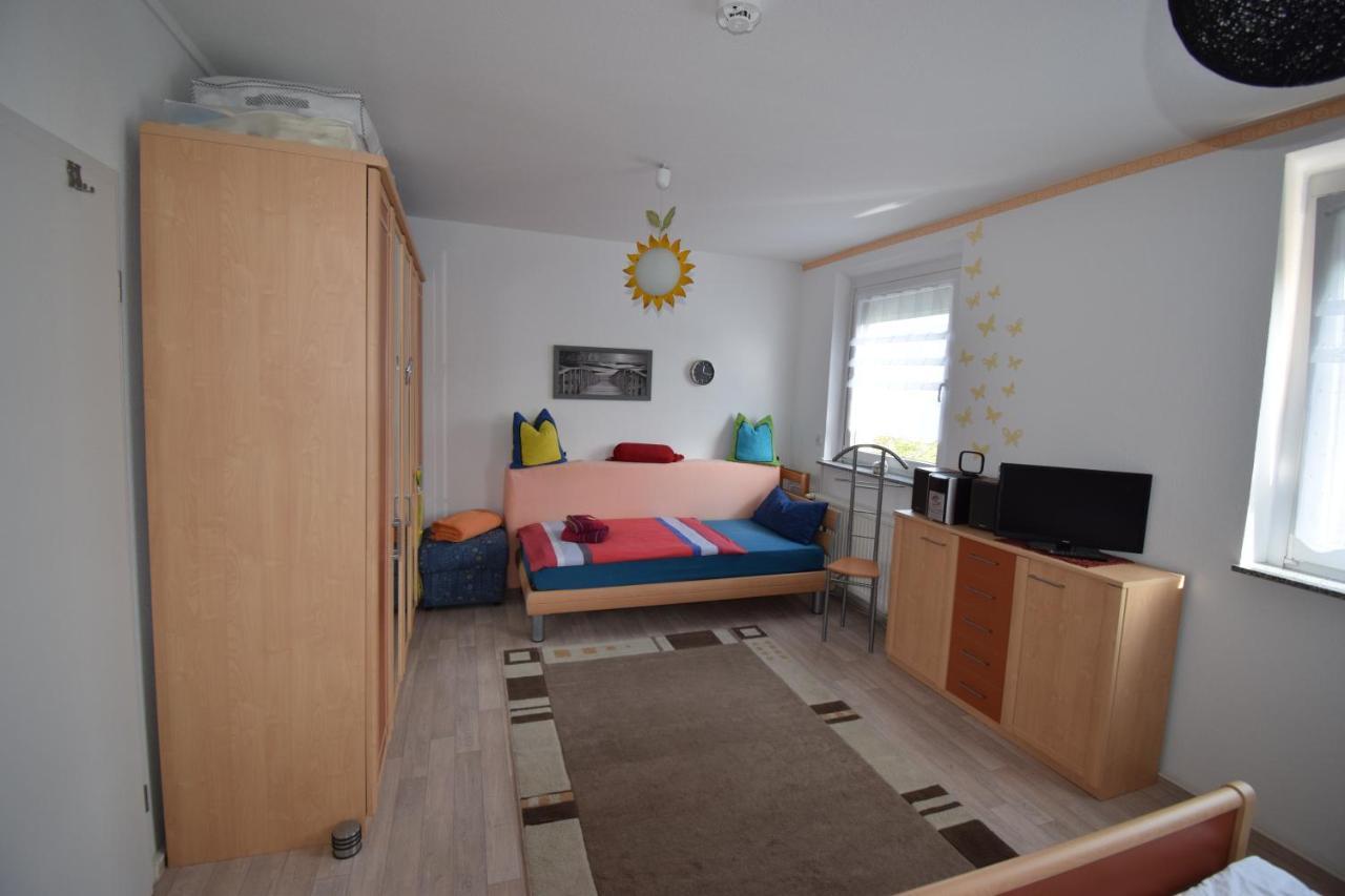 2-Zimmer-Ferienwohnung Gärten der Welt Berlin Exterior foto